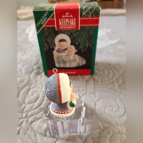 HALLMARK KEEPSAKE 1990 FROSTY FRIENDS 11TH IN SERIES CHRISTMAS ORNAMENT - Picture 14 of 14